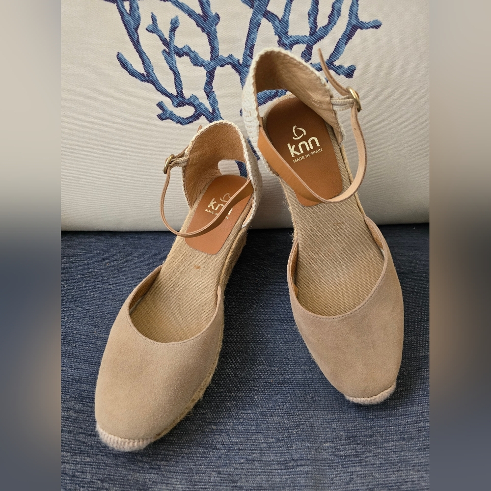 🟤KNN/ Beige Suede Espadrille Ankle Strap Jute Wedge Heels/ SIZE 7.5